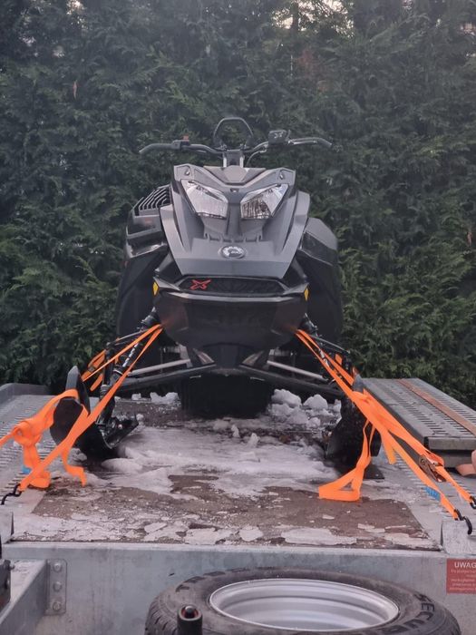 Snowmobile Ski-Doo Summit X 850 E-TEC (2022) impecabil 15.000 € bucata