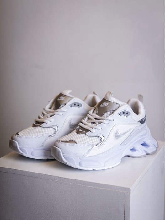 Дамски маратонки Nike
