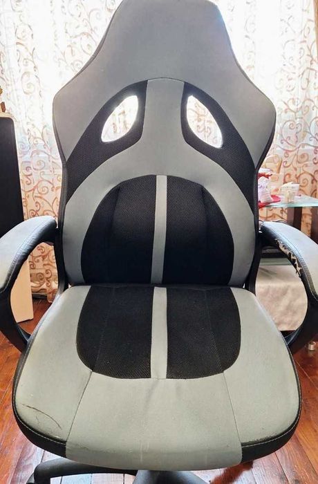 Геймърски стол кожен