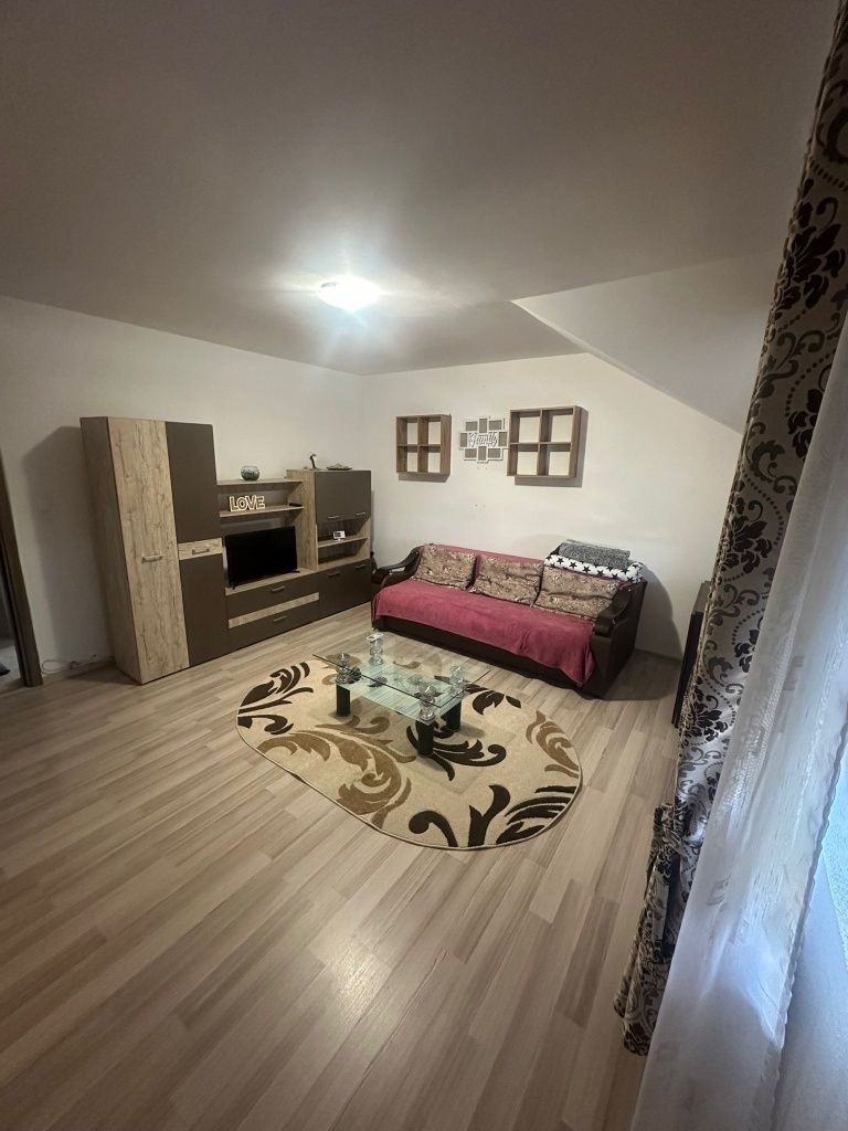 Inchiriez 2 camere