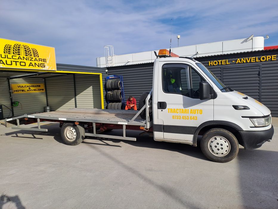 Vând platforma iveco