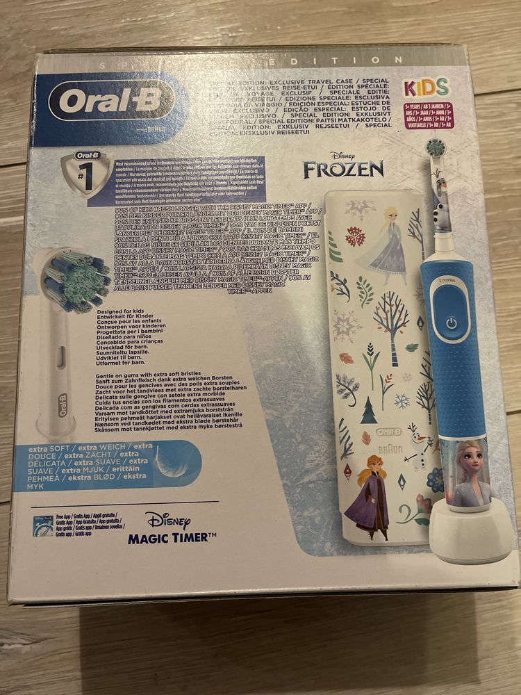 Periuta electrica oral b frozen/spiderman