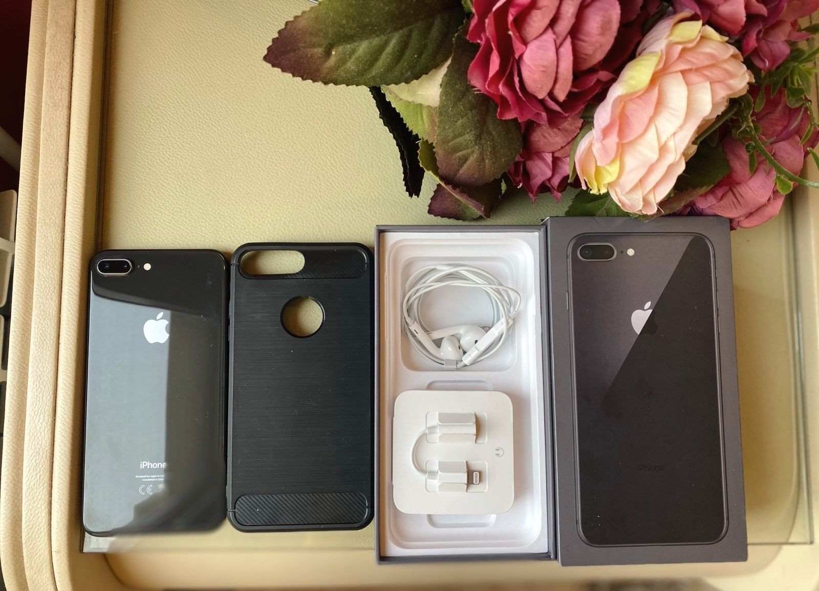 Продавам IPhone 8 plus 64GB