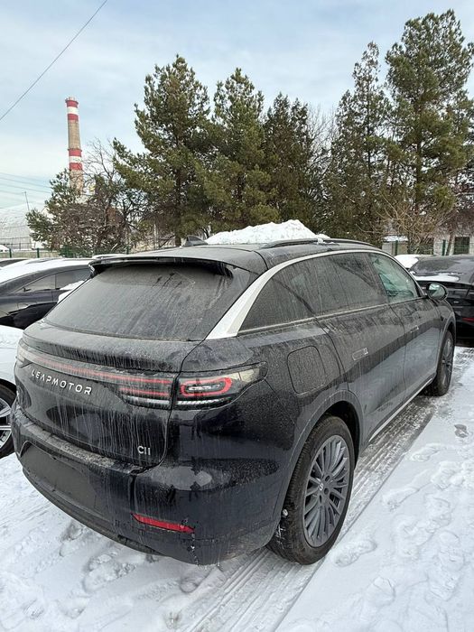 Leapmotor C11 2025yil 300km gibrid