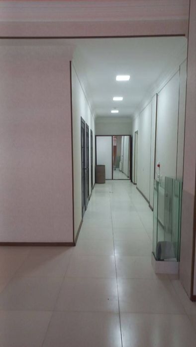Катта офис арендага берилади