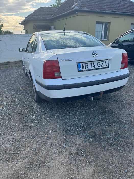 VW Passat 1.6 Benzina 102 Cp An 2000