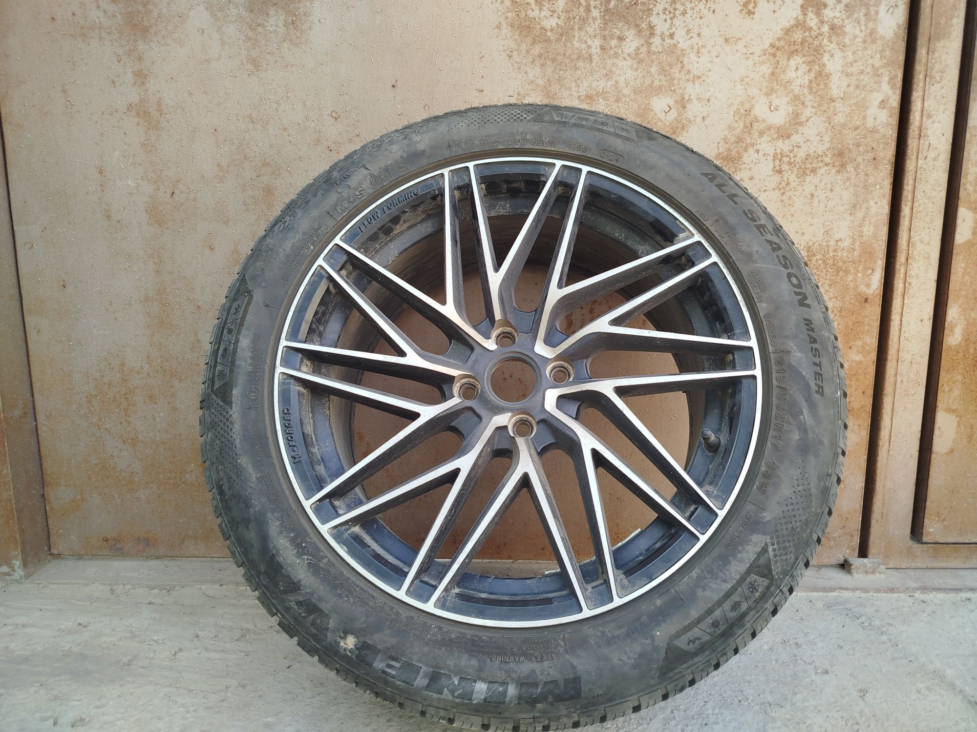 Avtomobil diska R17