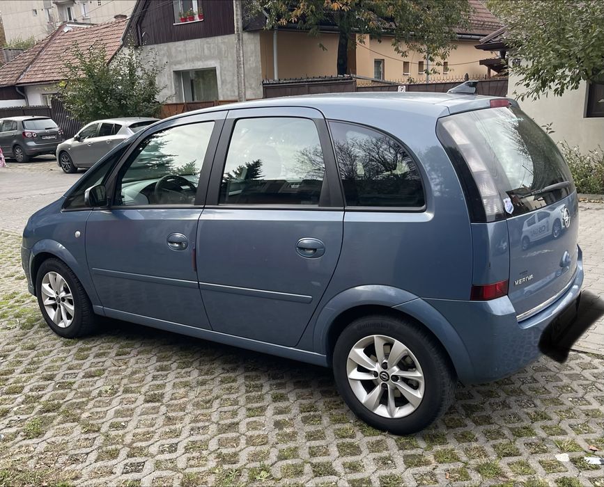 De vanzare autoturism