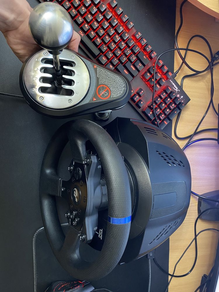 Продам Руль Thrustmaster T300 RS GT и КПП Шифтер Thrustmaster TH8A