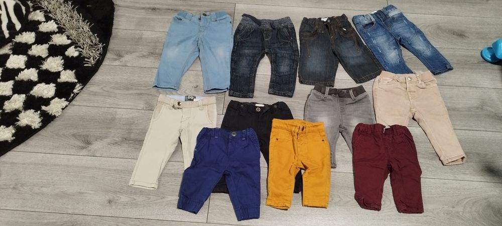 Vând hăinuțe bebe