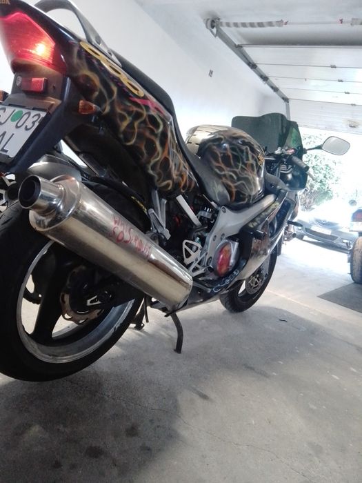Honda CBR 600 F4