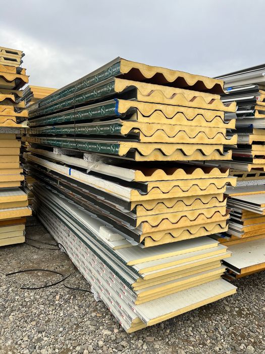 Panouri Sandwich Acoperis Imitație Țiglă/Lindab