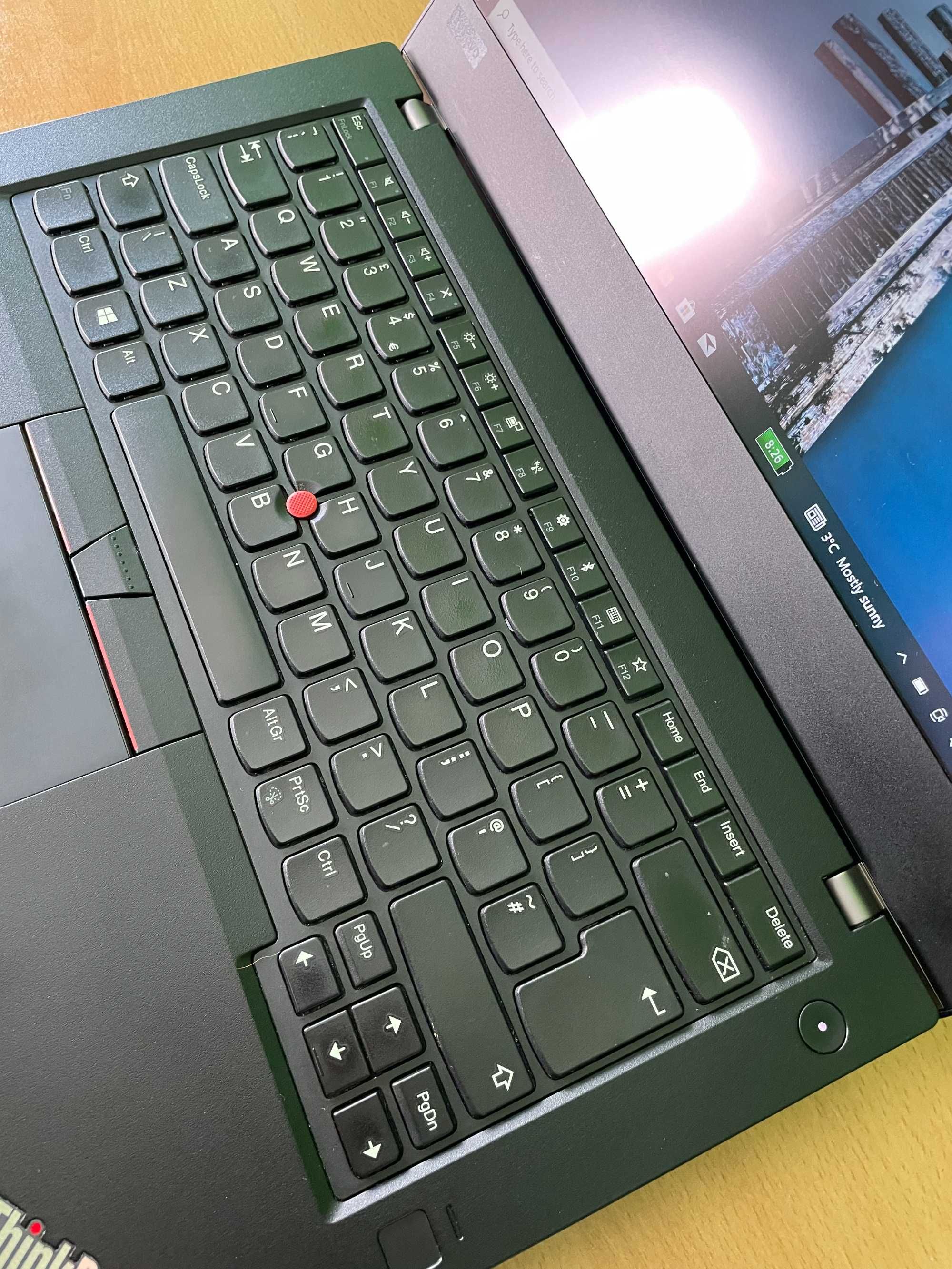Lenovo ThinkPad T480 - 14'' Touchscreen, i5-8350u, 8GB RAM, 256GB NVMe