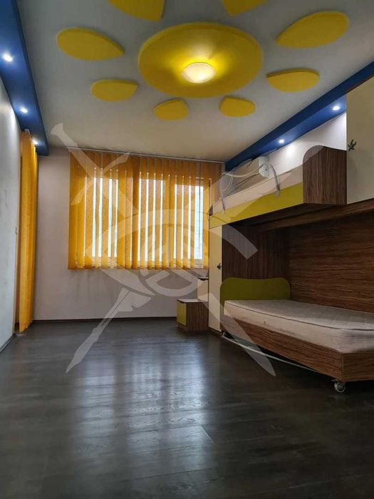 Дава се под наем Тристаен апартамент в София, Люлин 6 - 113 кв.м за 719 € - Снимка #1