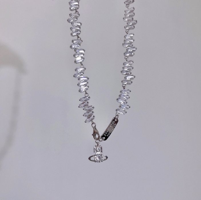 Lantisor Vivienne Westwood (choker)