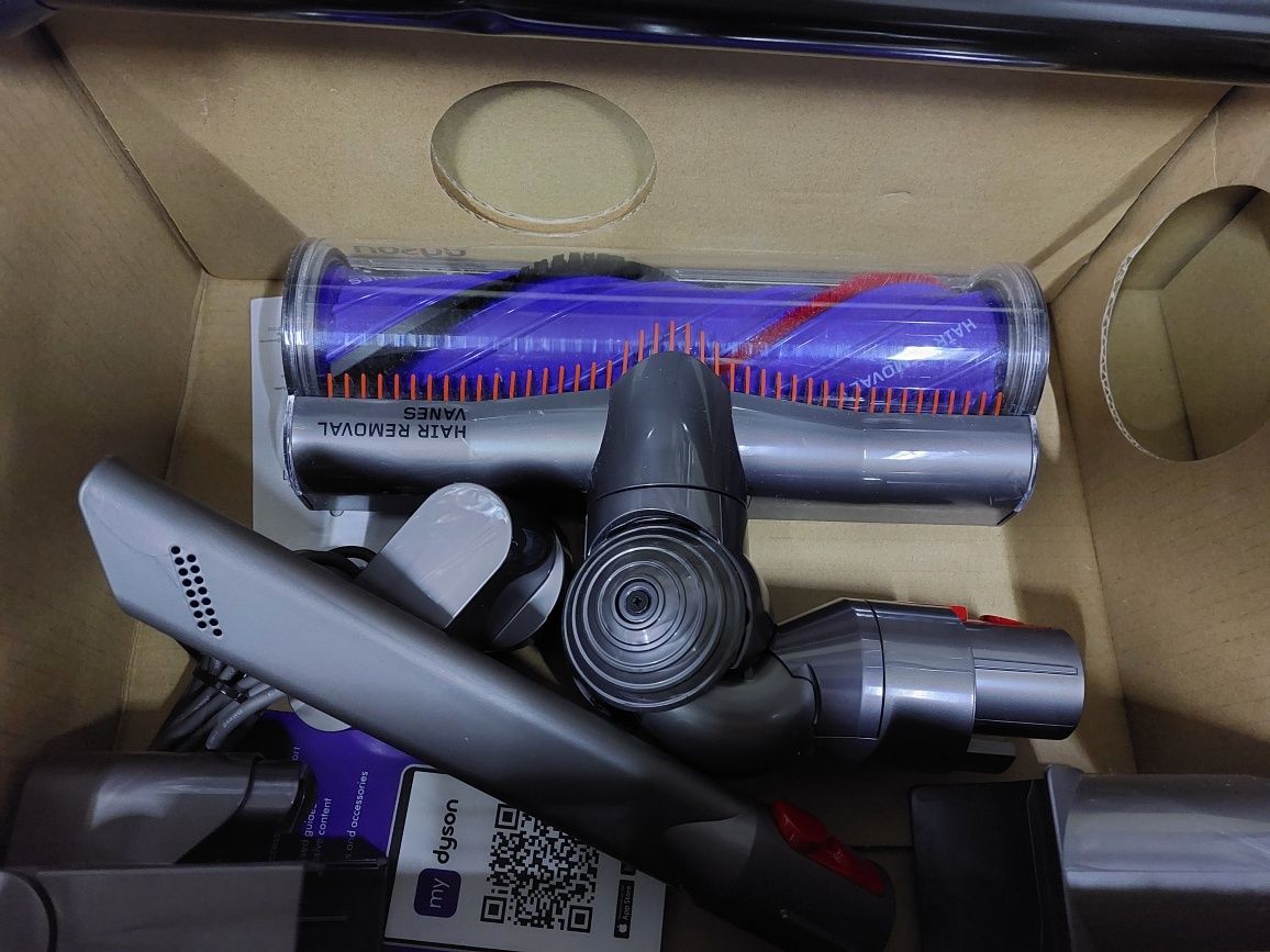 Dyson V8 Nou Aspirator