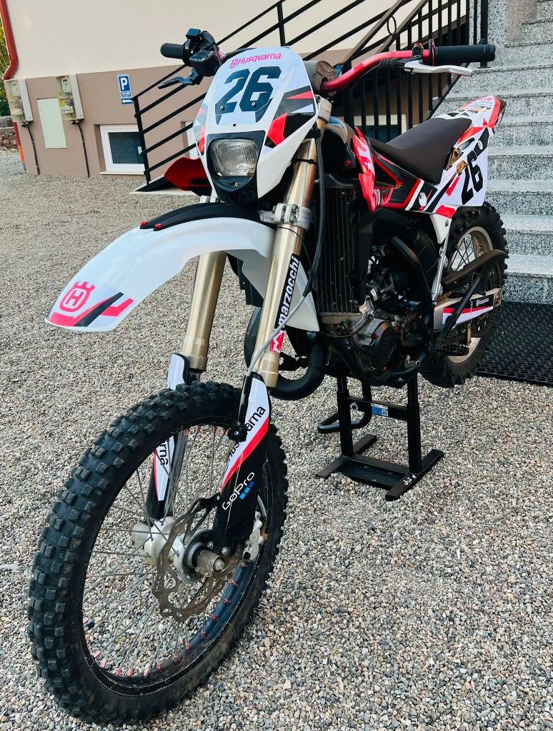 Vând husqvarna wr 125 2008