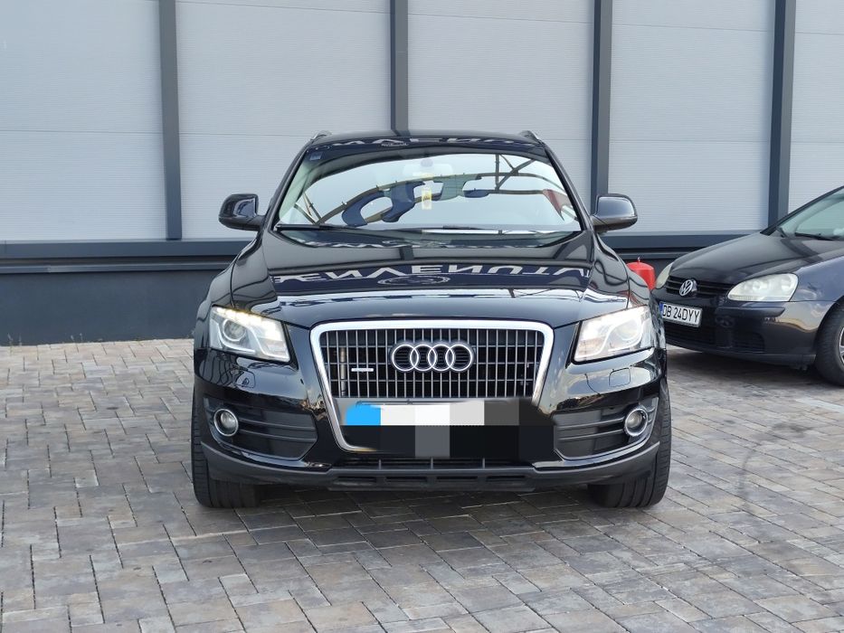 Audi Q5 2.0 tdi automat Quattro .Stare impecabila. Unic proprietar