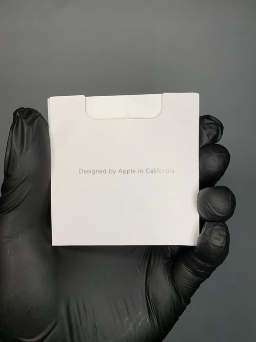 AirPods 4 • Sigilate