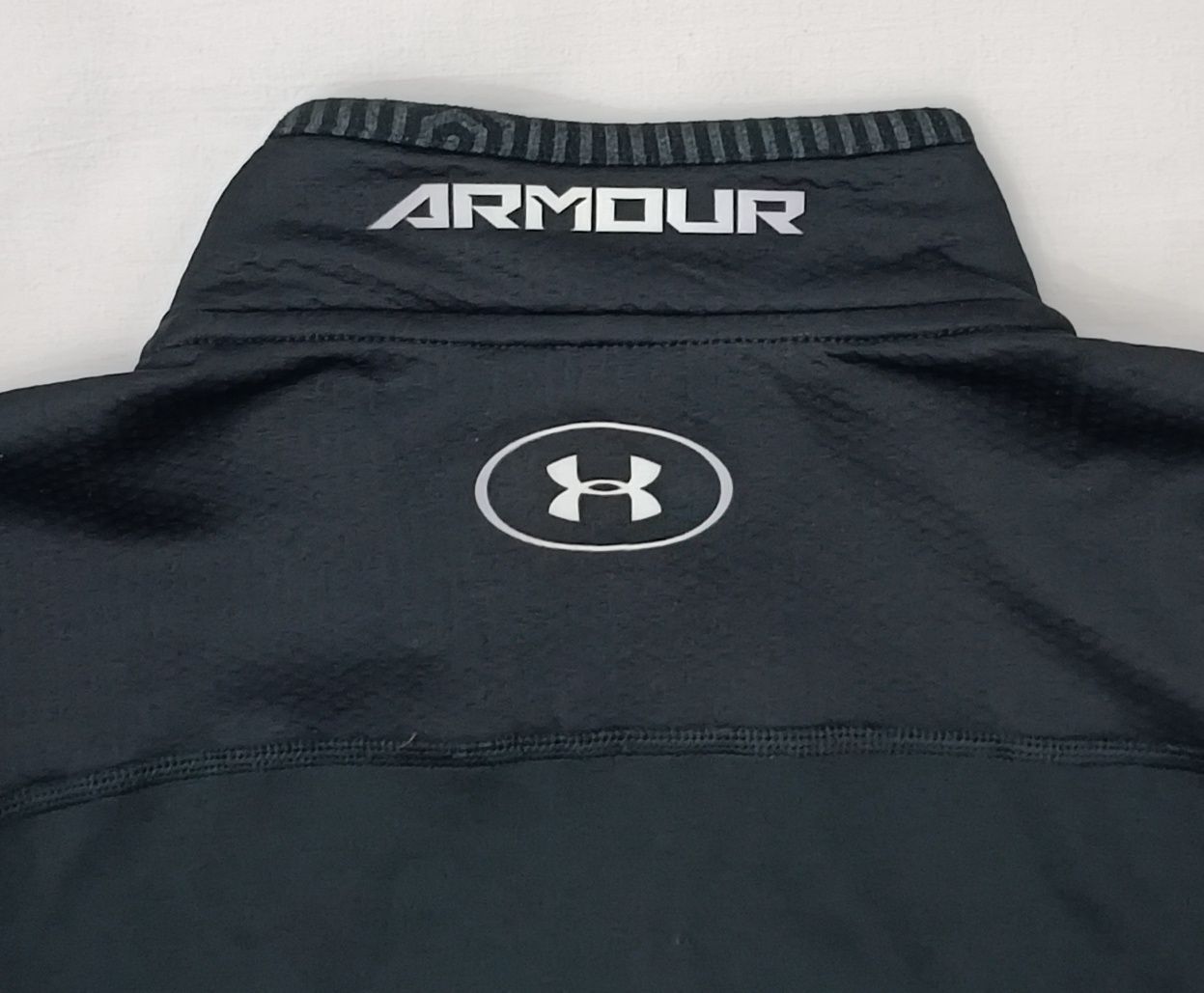 Under Armour UA Compression оригинална термо блуза S горнище спорт