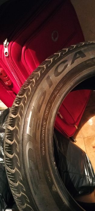 Anvelope Iarna in stare foarte bune sint ca noi folosite doar 2 luni