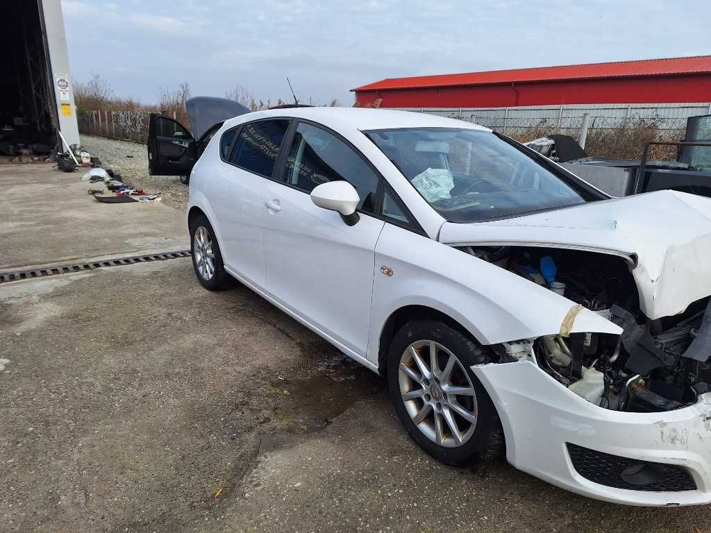 Dezmembrez Seat Leon 1P Facelift Copa 2.0 TDI CFHC 140 Cai 2012