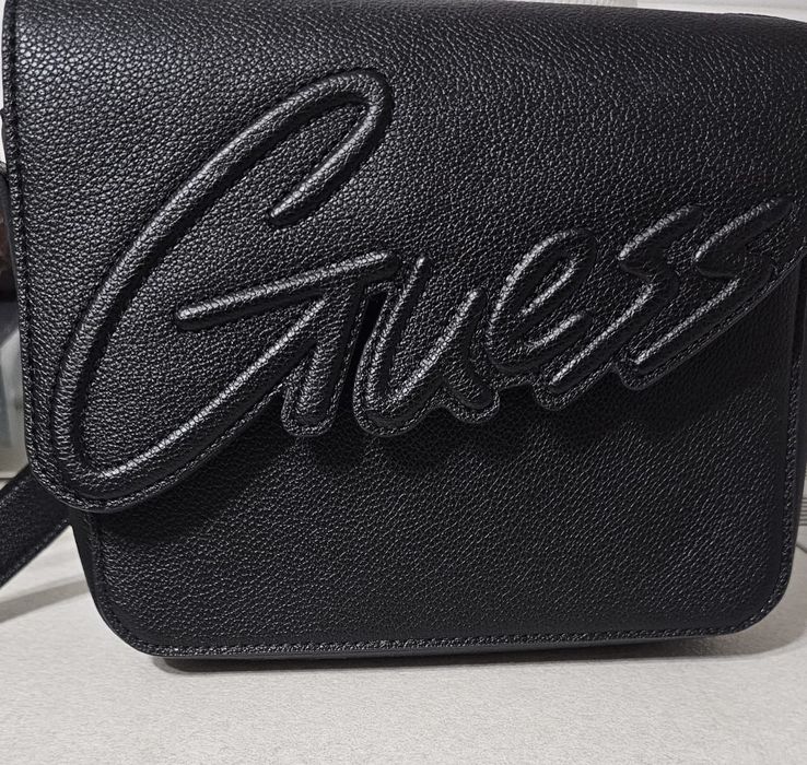 Geantă Guess nouă cu etichetă damă negru