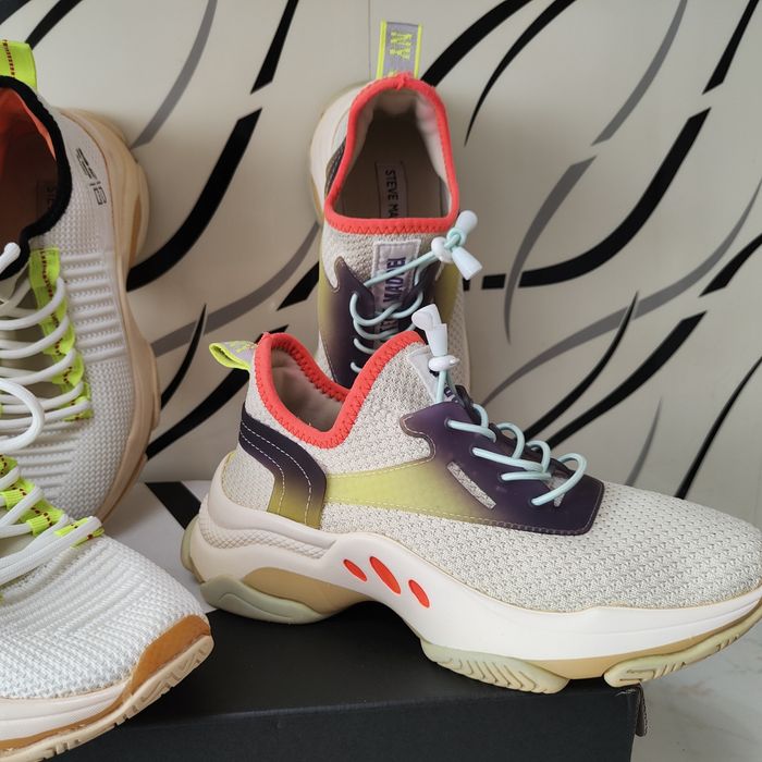 Adidasi Steven Madden