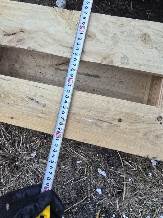 Paleti de diferite dimensiuni