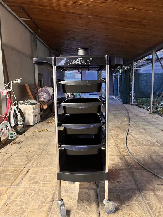 Фризьорска количка