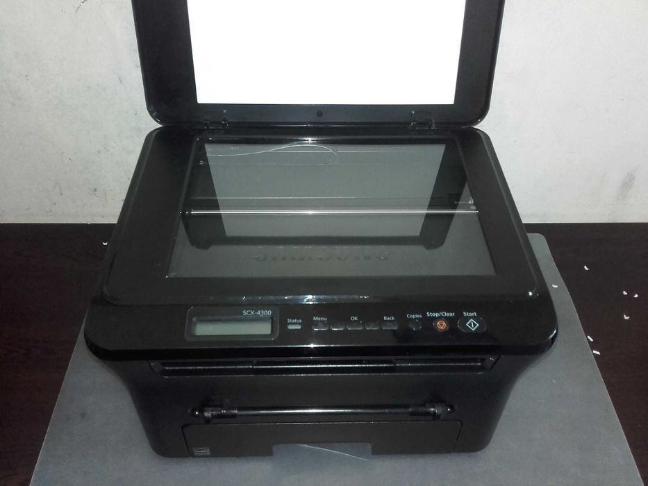 Като нов!!! Лазерен принтер, скенер и копир 3 в 1 Samsung SCX 4300