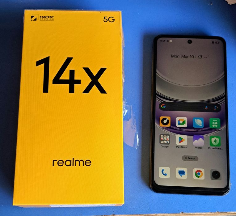Чисто нов,с 3 г. гаранция Realmi 14x