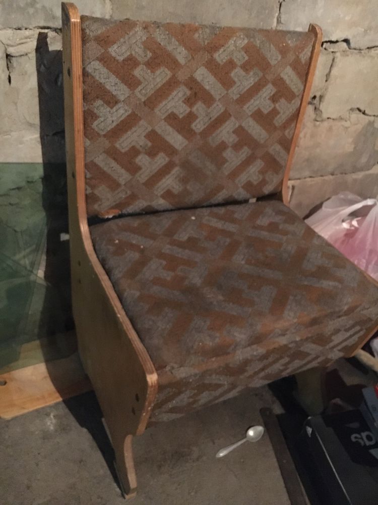 Стул диван 3000 тенге