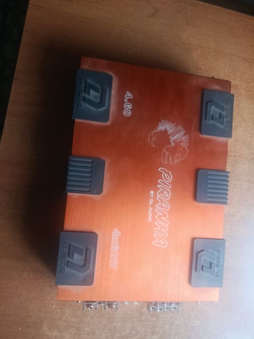 Продам усилитель срочно