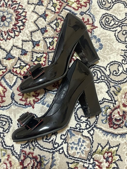 Ayollar tuflisi yap yangidek