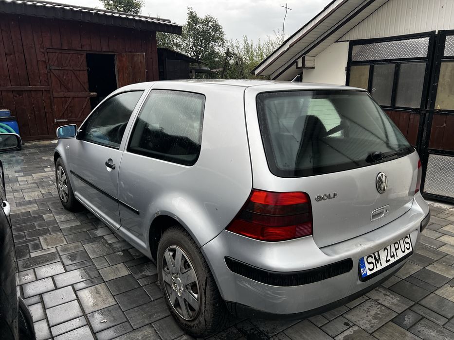 Volkswagen Golf 4 benzina 210000 km