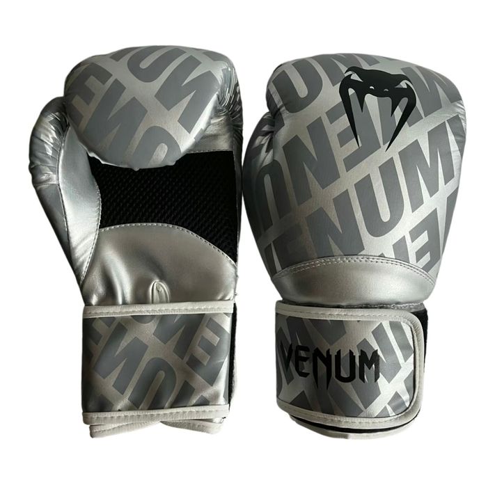 Боксерские перчатки venum
