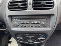 Sistem infotainment radio CD PEUGEOT 206 Hatchback 2A/C 1998 - 2008