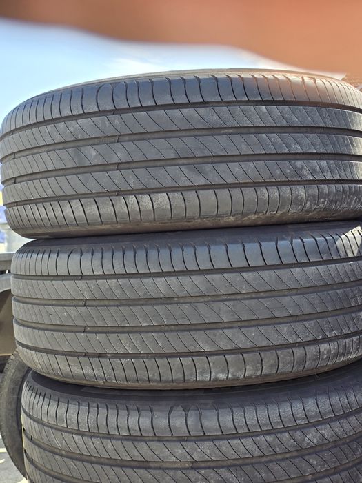 2 Броя 235/55/19 Michelin 6mm