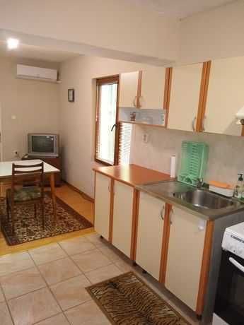 Дава се под наем Етаж от къща в Бургас, Лазур - 65 кв.м за 96.9 € - Снимка #4