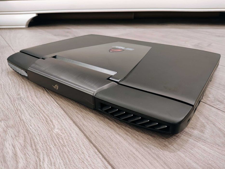 Laptop gaming Asus Rog, intel core i7 quad core , display de 17,3 inch