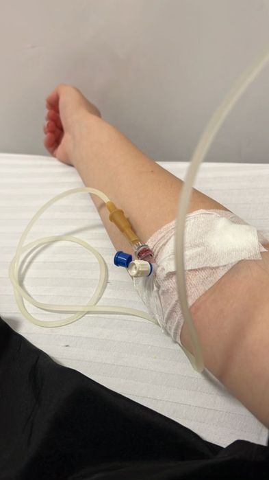 Капельницы,Уколы,Медсестра на дому,перевязки на рану.вивод из запоя
