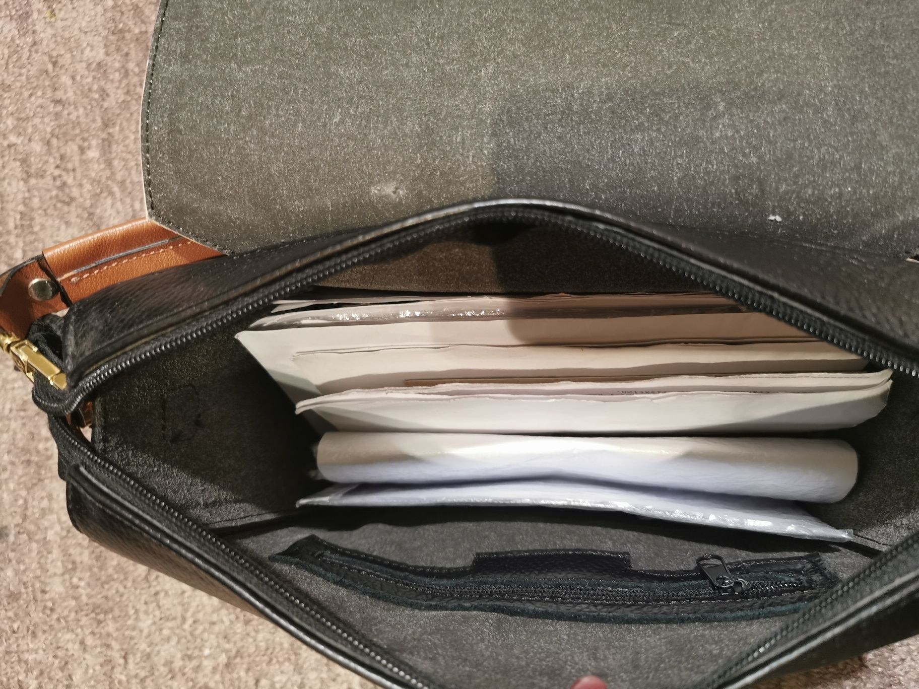 Set geanta și portofel din piele