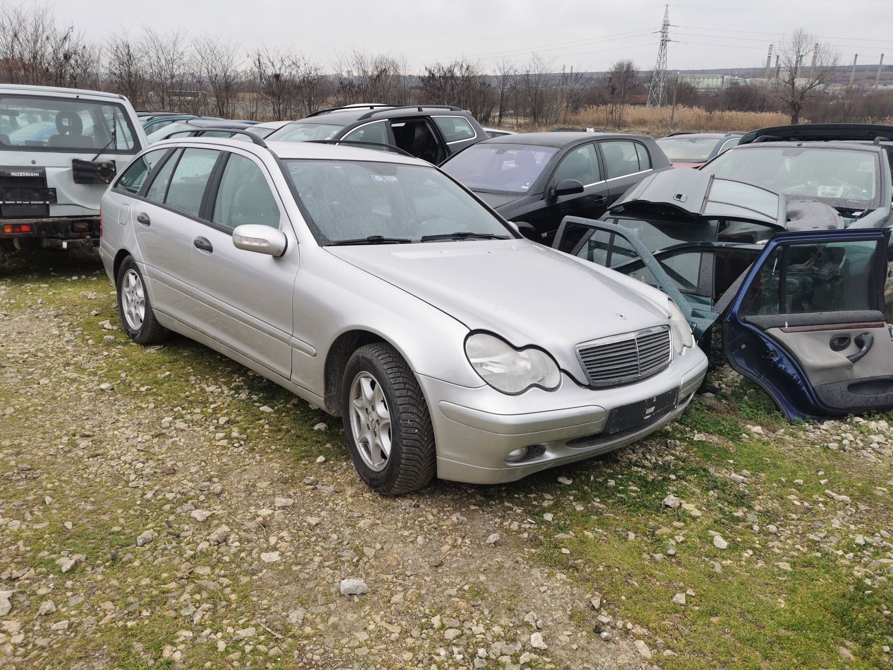 Мерцедес Ц 180 бензин 130к.с. На части