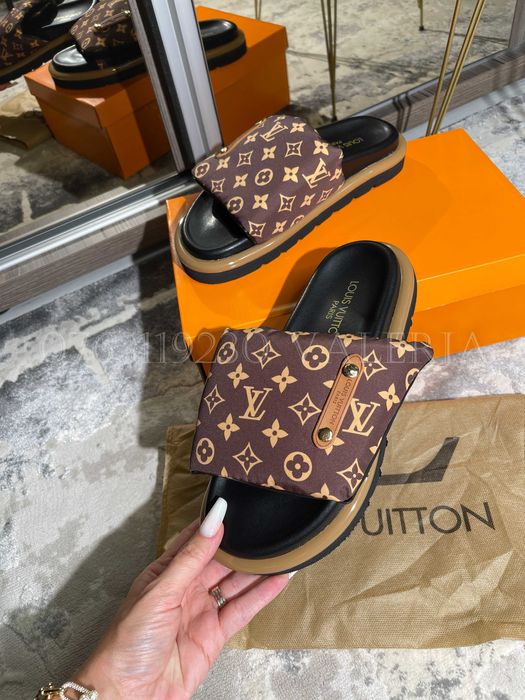 Papuci Louis Vuitton - Pool Pillow Mules