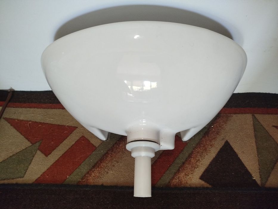 Продавам порцеланови мивки