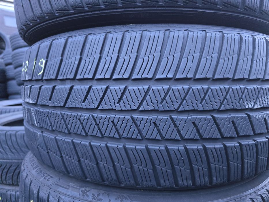 Anvelope iarna 225 40 19