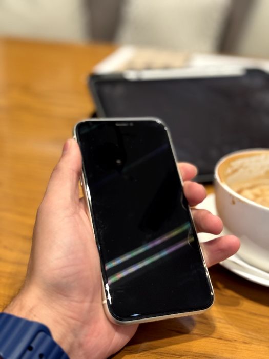 iPhone 11 sotiladi