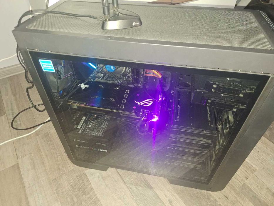 PC ,I7 8700 Coffee Lake, placa vide ASUS Rog Strix GTX1080