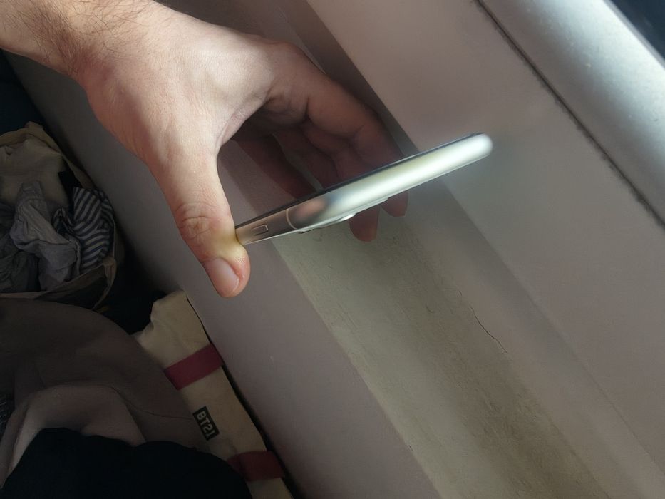 iPhone 11 64 GB White